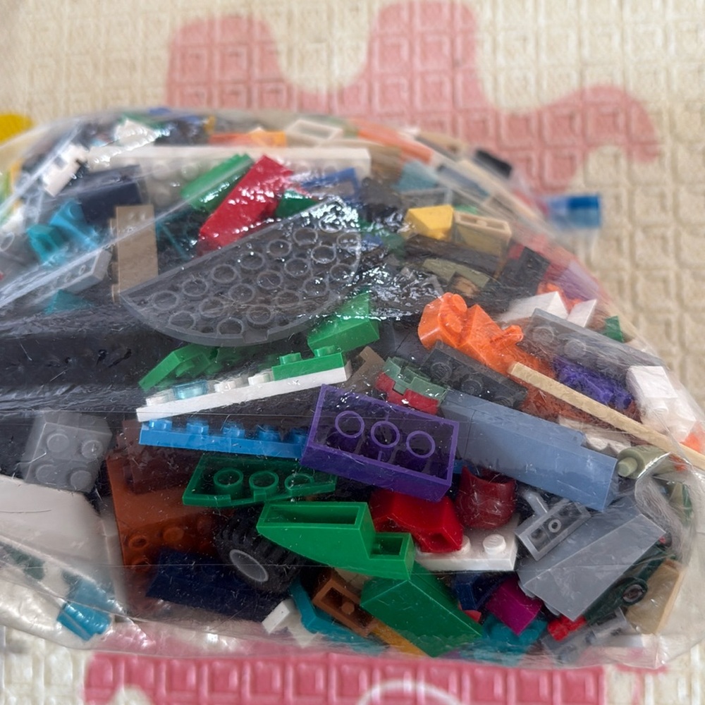 Lego Gallon Bag Building Blocks Mix - Picture 4 of 4